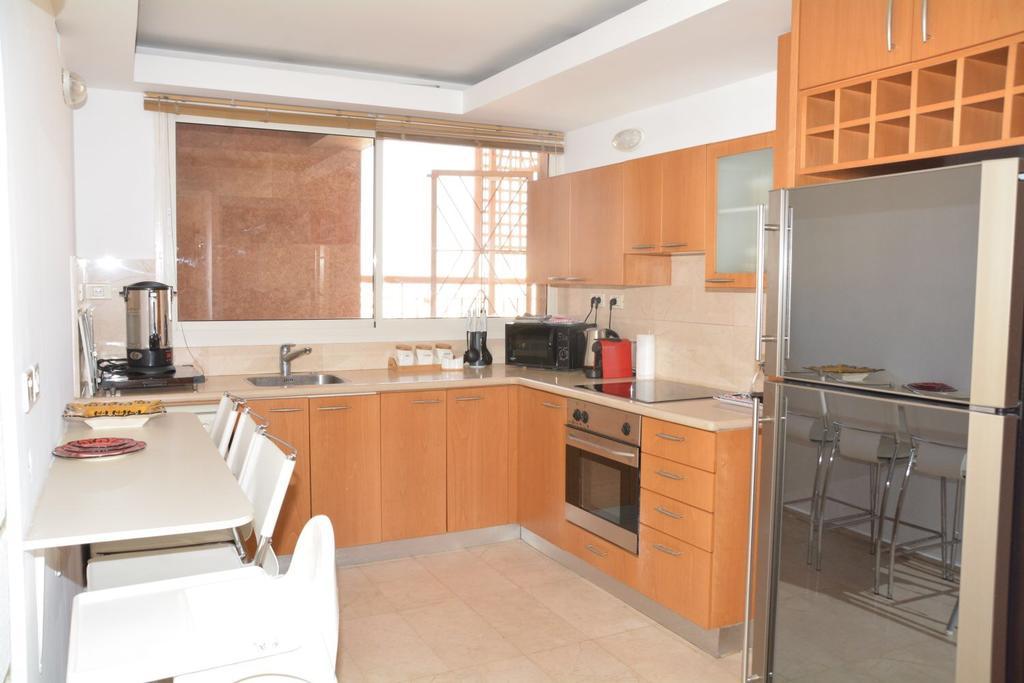Sweethome26 Luxury Apartment Eilat / Free Parking Buitenkant foto